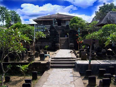 Makam Sunan Drajat